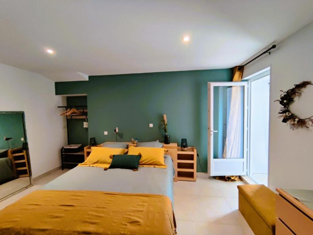 Gite De La Petite Vallee Saint-Savinien Εξωτερικό φωτογραφία